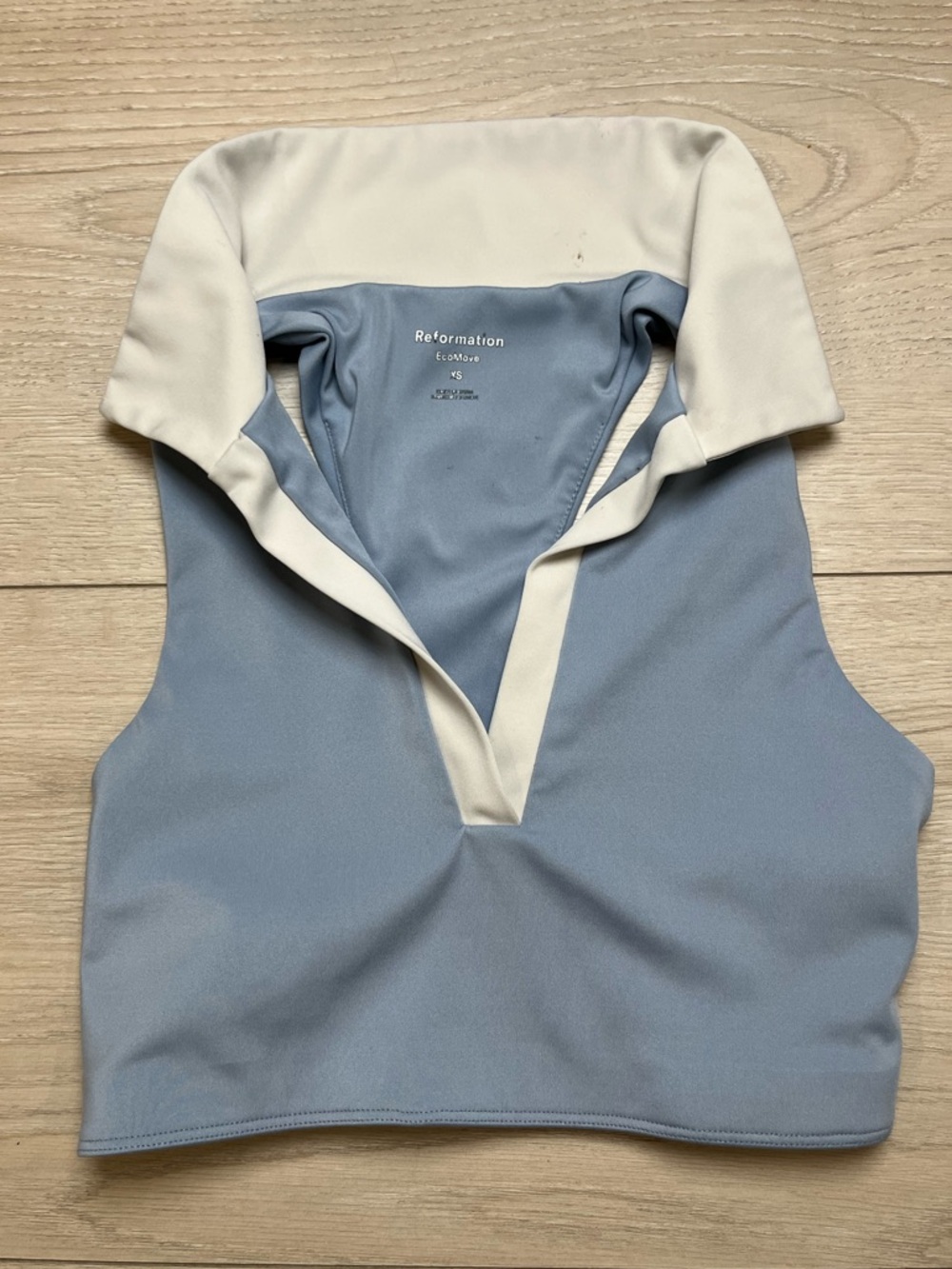 Reformation Two-Tone Blue and Cream Active Top women’s XS